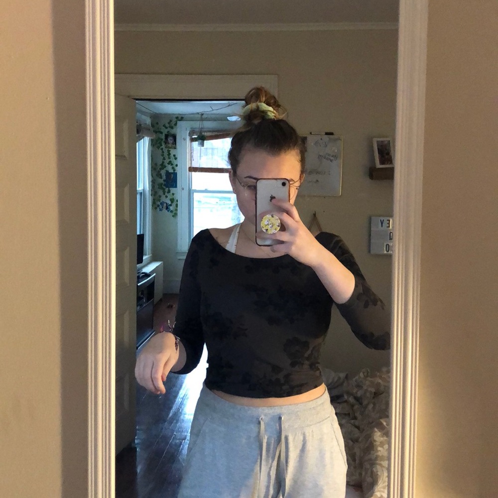 American Eagle black and grey flower crop top